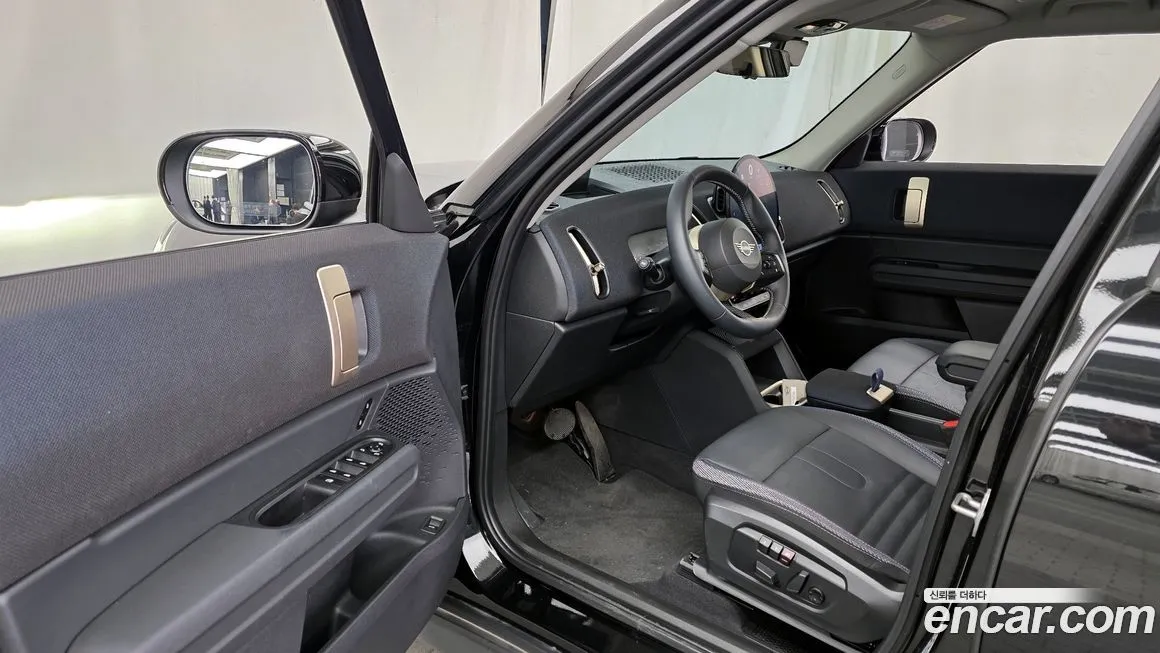 Mini Countryman 2024 из KR, фото 10