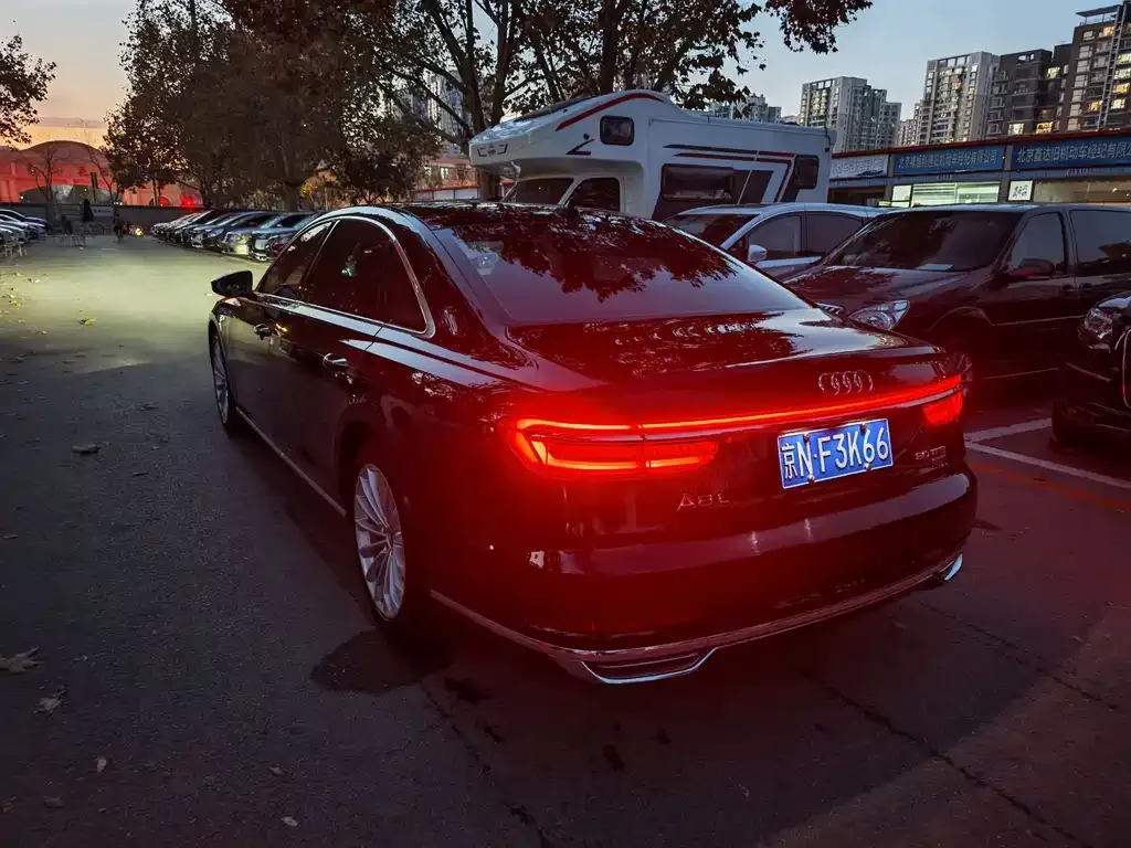 Audi A8 2021 из CN, фото 6
