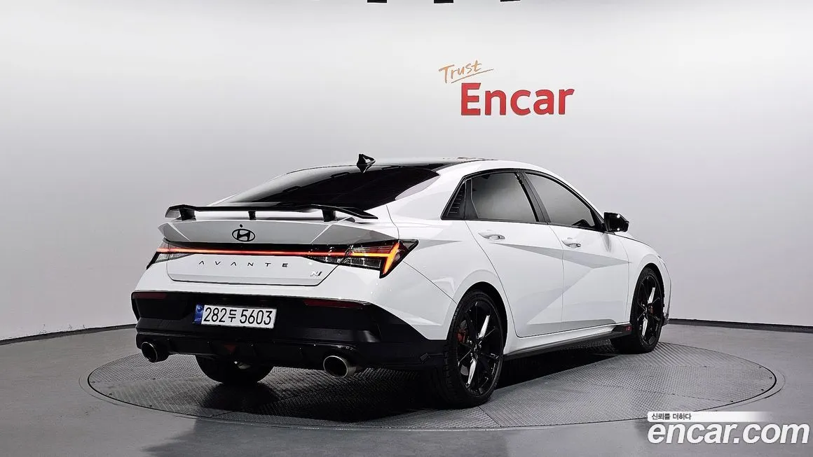 Hyundai AVANTE — фото 2
