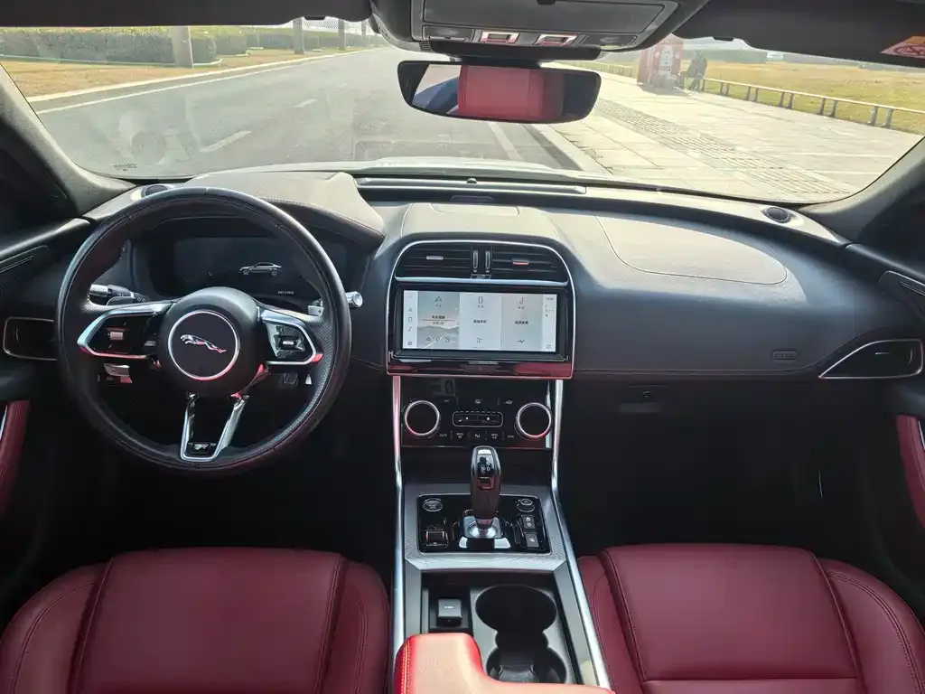 Jaguar XEL 2022 из CN, фото 5