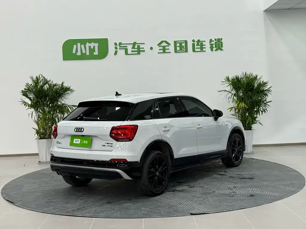 Audi Q2L 2021 из CN, фото 5