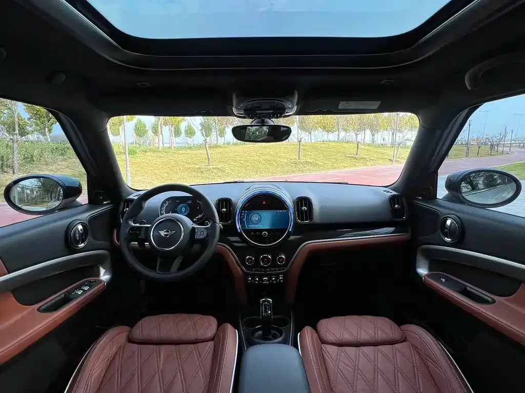 [object Object] Mini Countryman 2023 из CN, фото 9