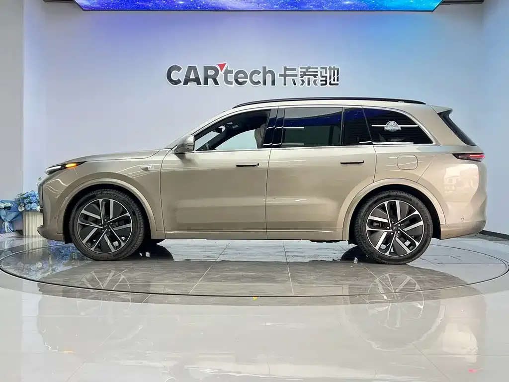 Li Auto L8 2023 из CN, фото 3