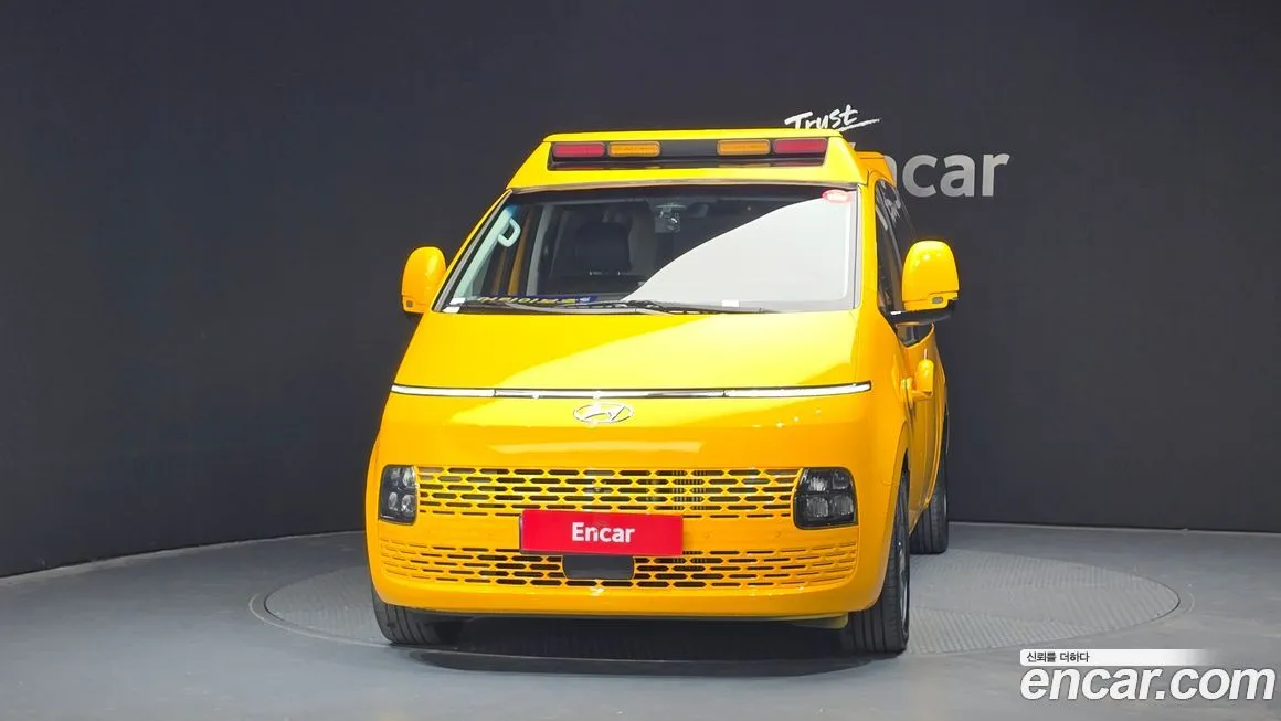 Hyundai Staria 2023 из KR, фото 3