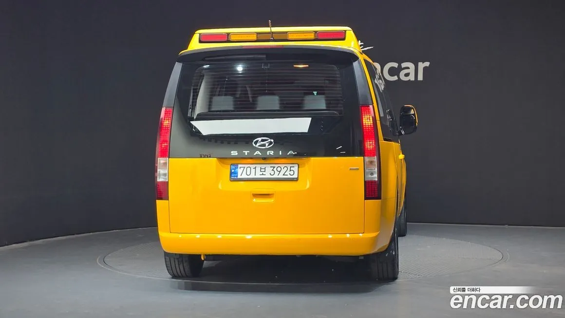 Hyundai Staria 2023 из KR, фото 4