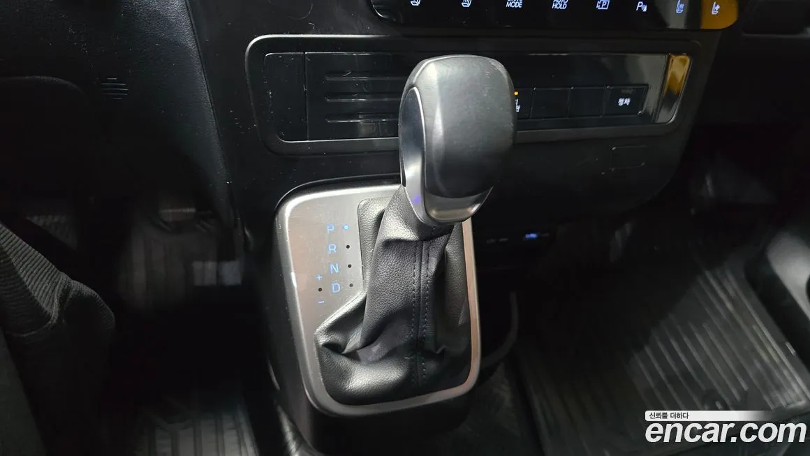 Hyundai Staria 2023 из KR, фото 9