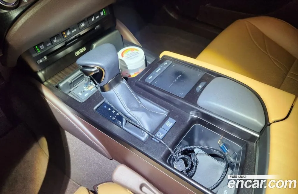 Lexus ES 2021 из KR, фото 10