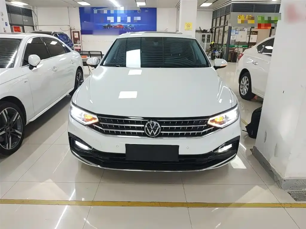 Volkswagen Magotan 2023 из CN, фото 3
