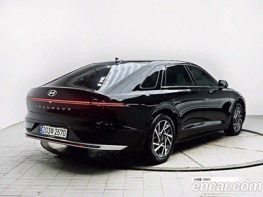 Hyundai Grandeur 2023 из KR, фото 4