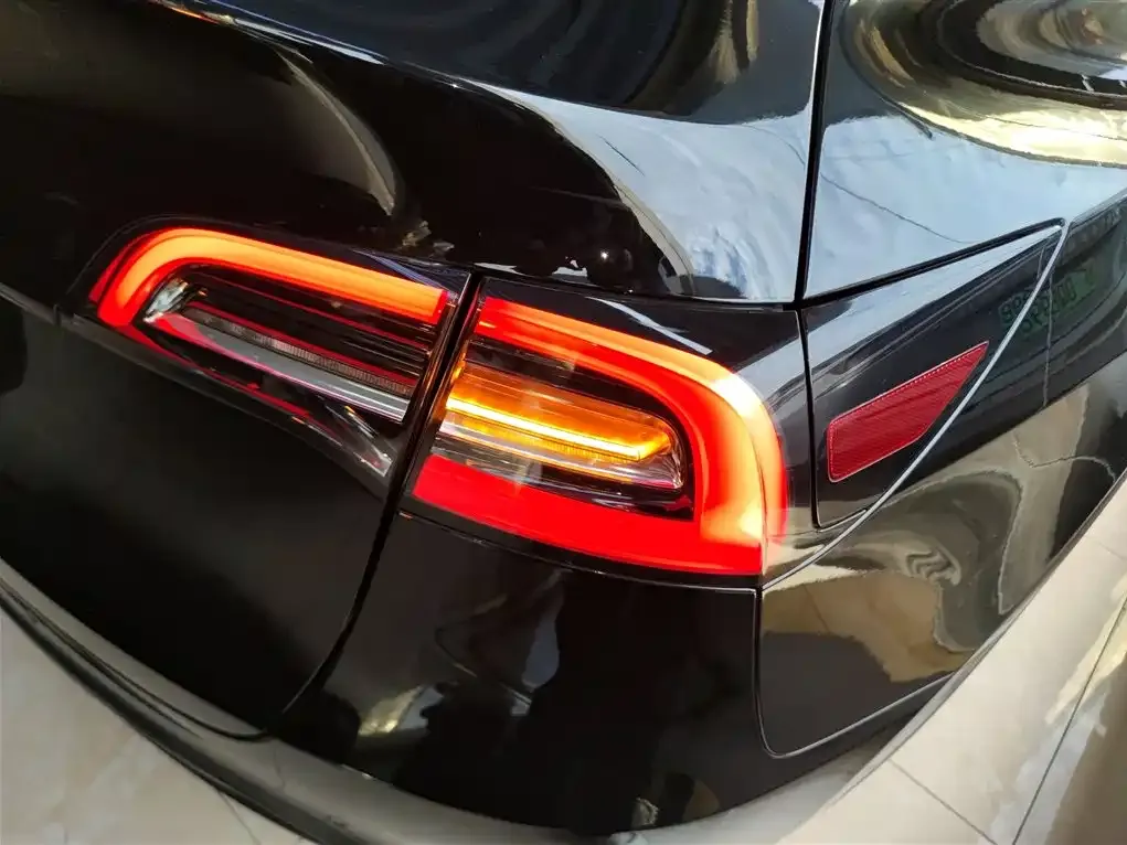 Tesla Model Y 2021 из CN, фото 8