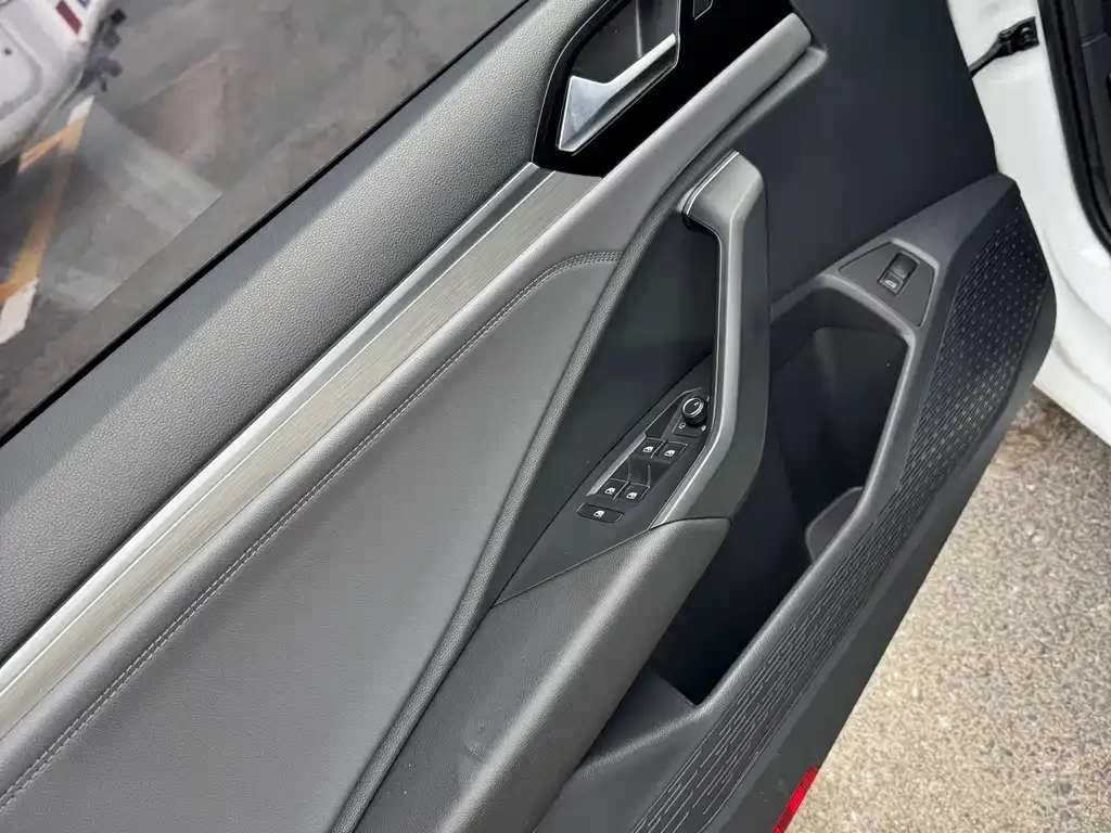 Volkswagen Sagitar 2021 из CN, фото 5