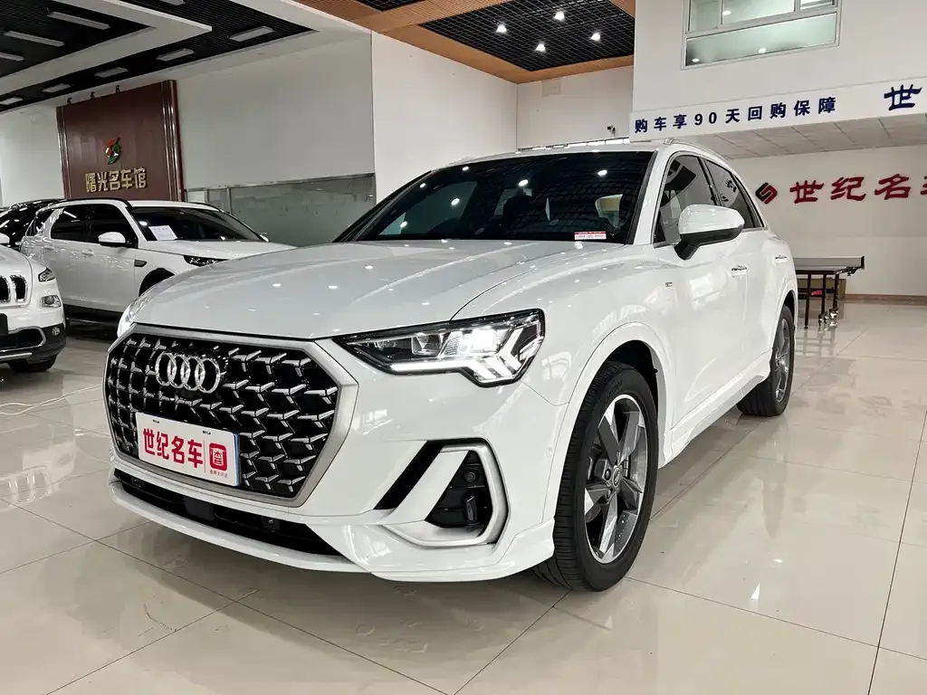 Audi Q3 2024 из CN, фото 1