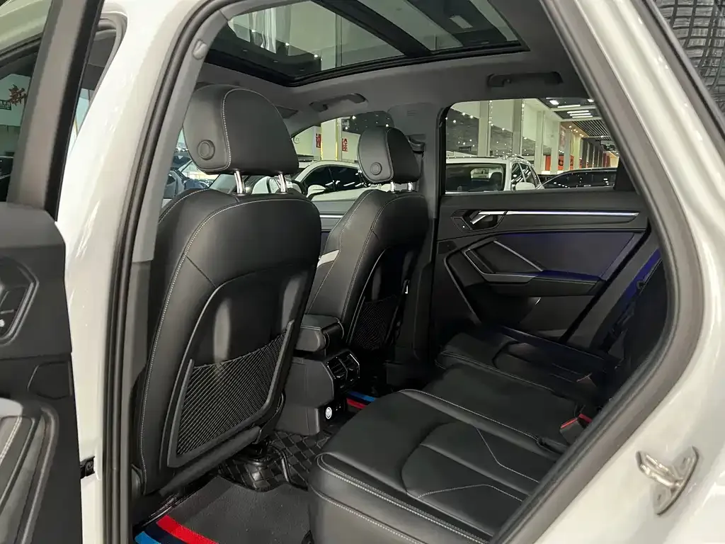 Audi Q3 2024 из CN, фото 10