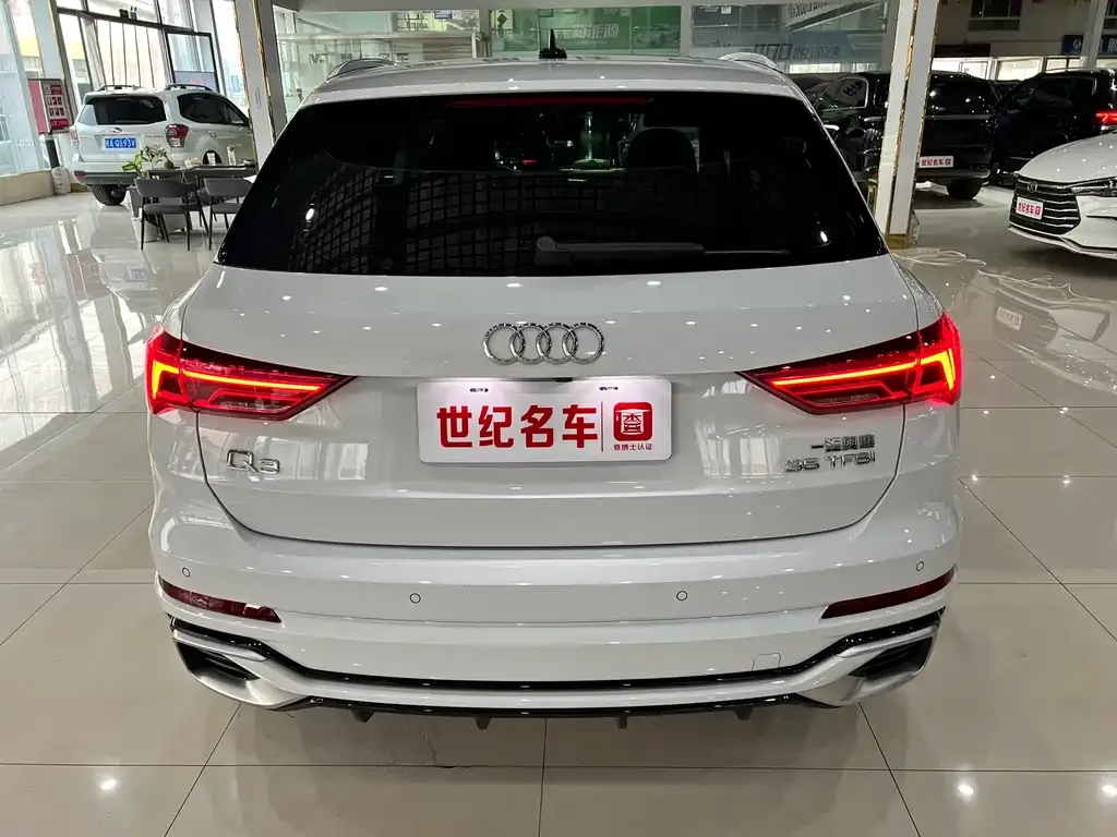 Audi Q3 2024 из CN, фото 3