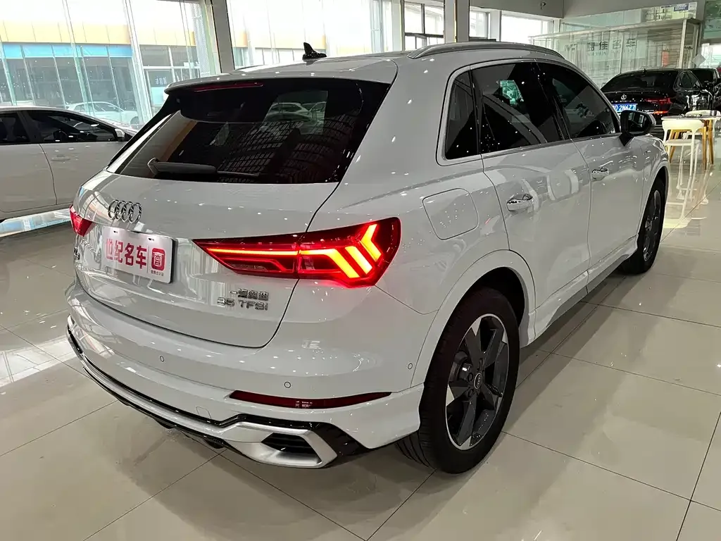 Audi Q3 2024 из CN, фото 5