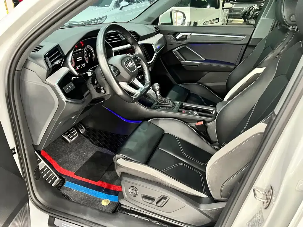 Audi Q3 2024 из CN, фото 9