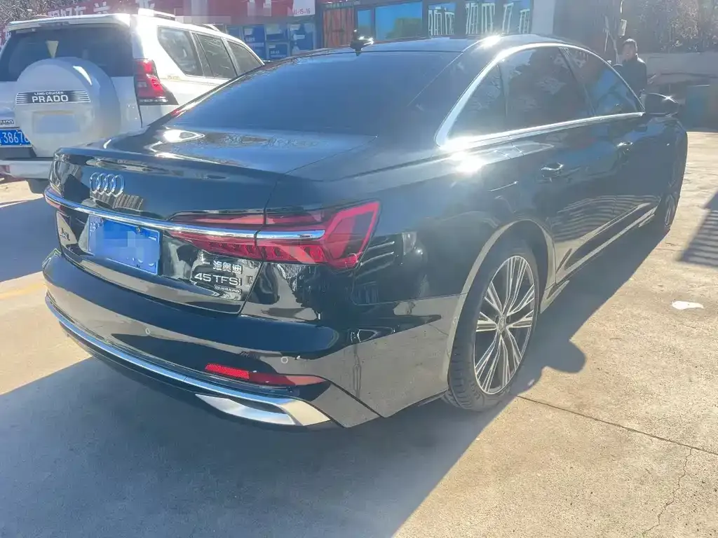 Audi A6L 2023 из CN, фото 9