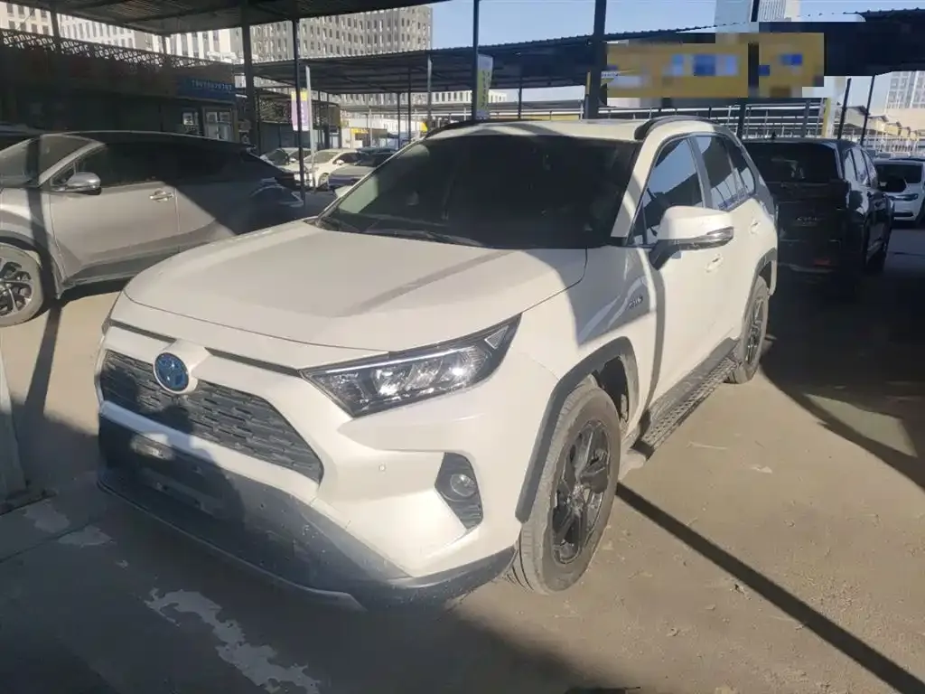 Toyota RAV4 2021 из CN, фото 1