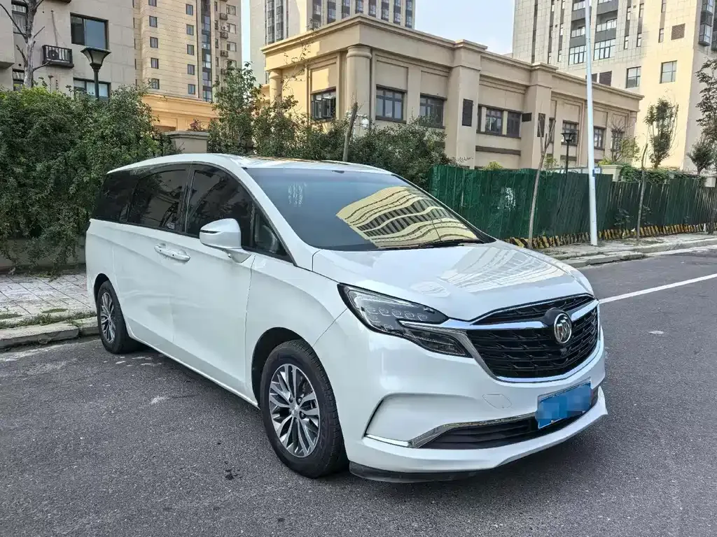 Buick GL8 2021 из CN, фото 1