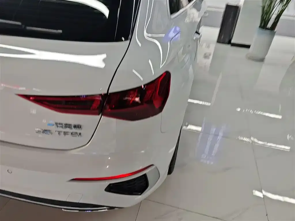 Audi A3 2023 из CN, фото 8
