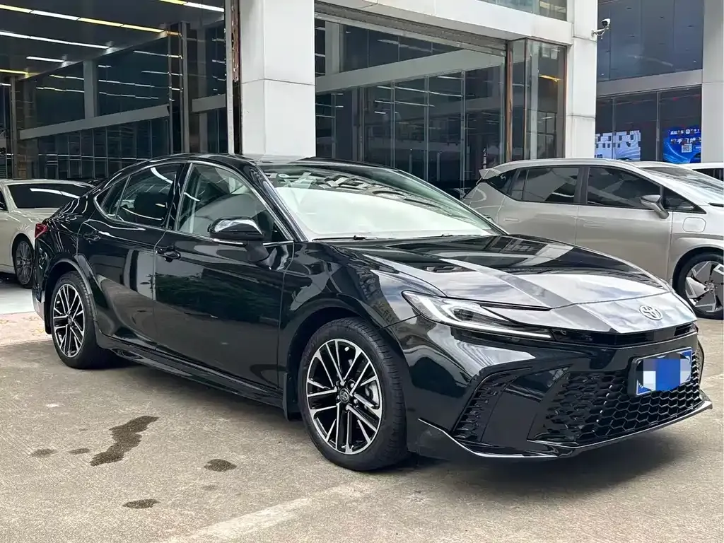 Toyota Camry 2025 из CN, фото 3