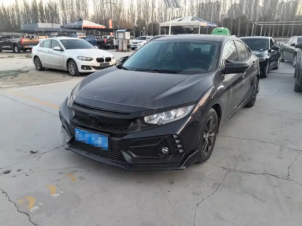 Honda Civic — фото 1
