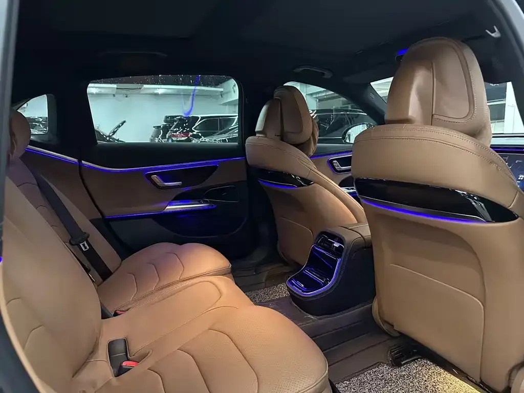 Mercedes-Benz E-Class 2024 из CN, фото 8
