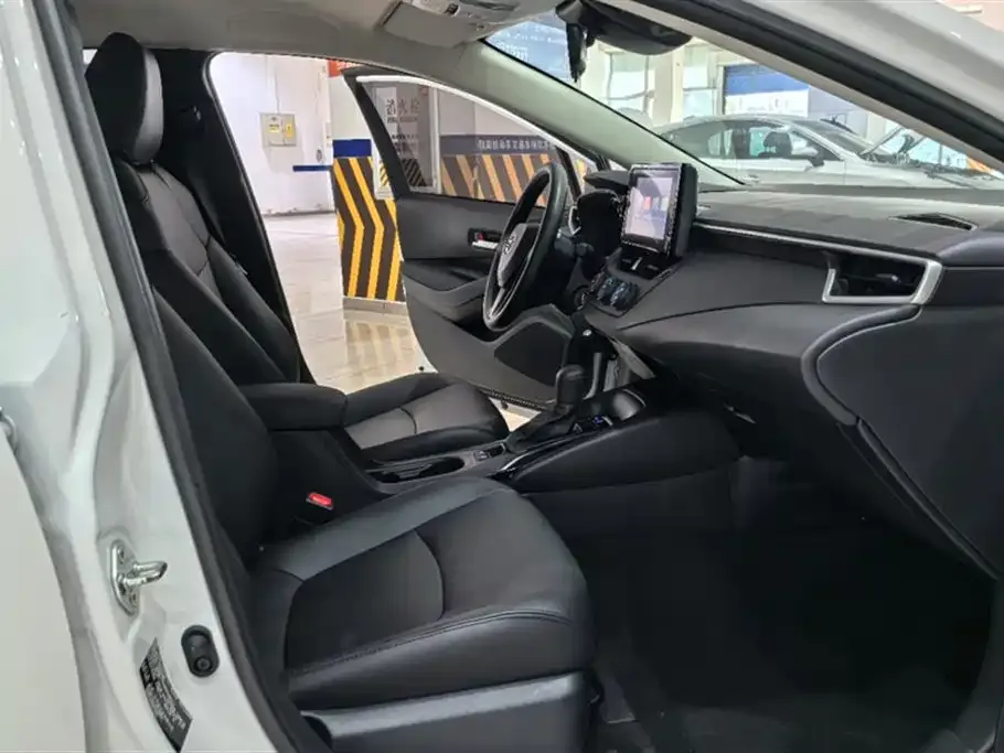 Toyota Corolla 2022 из CN, фото 8