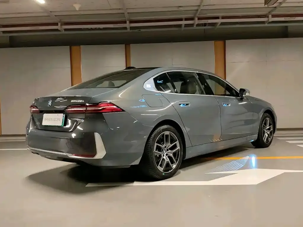 BMW i5 2024 из CN, фото 5