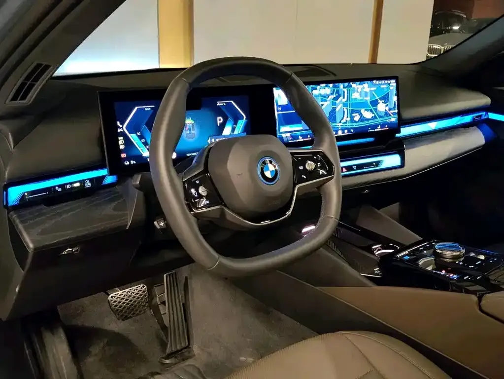 BMW i5 2024 из CN, фото 8