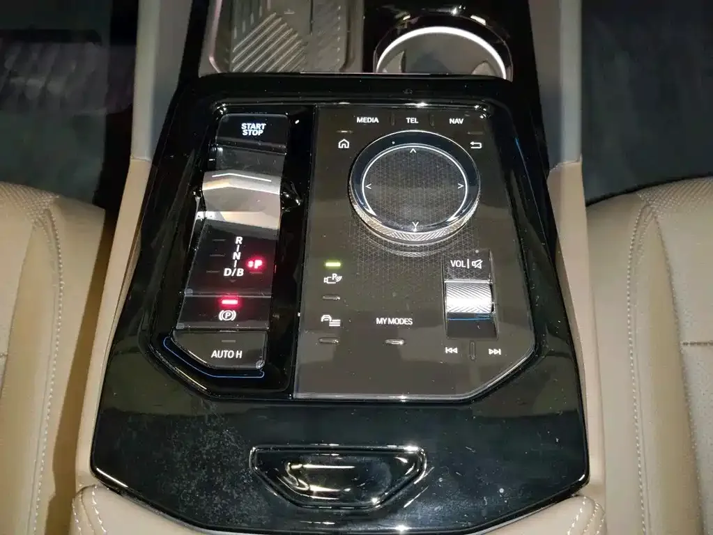 BMW i5 2024 из CN, фото 9