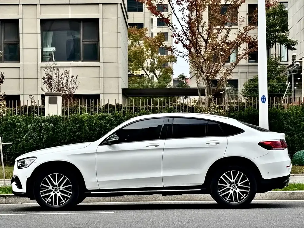 Mercedes-Benz GLC Coupe 2023 из CN, фото 4
