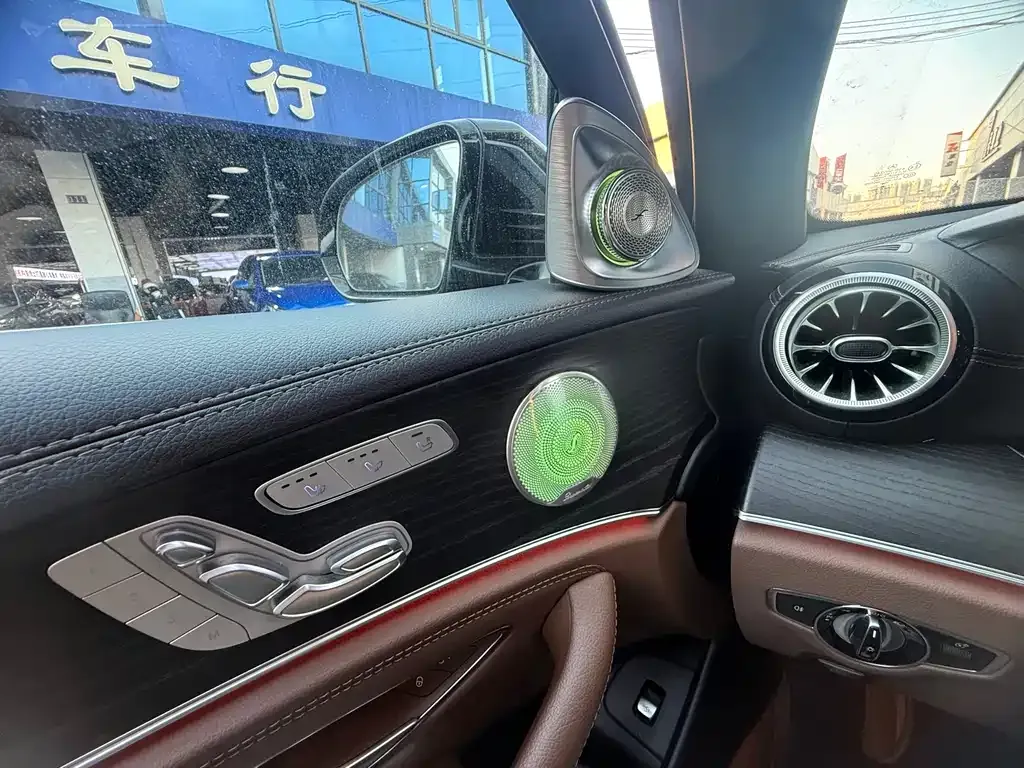 Mercedes-Benz E-Class 2022 из CN, фото 8