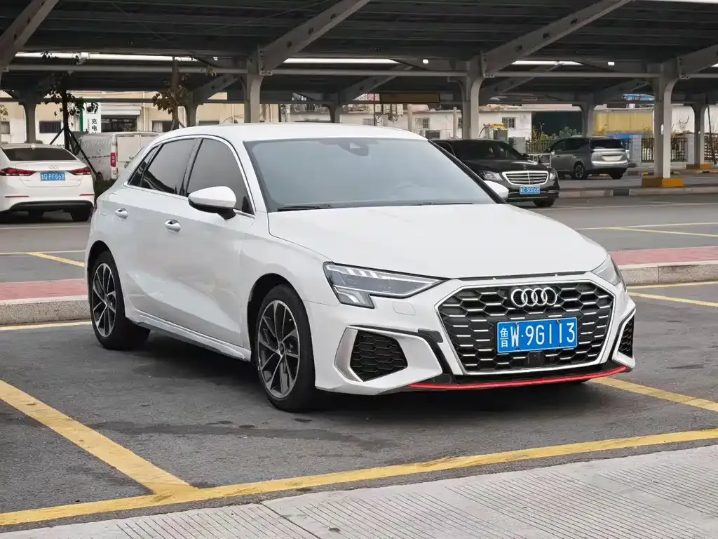 Audi A3 2023 из CN, фото 6