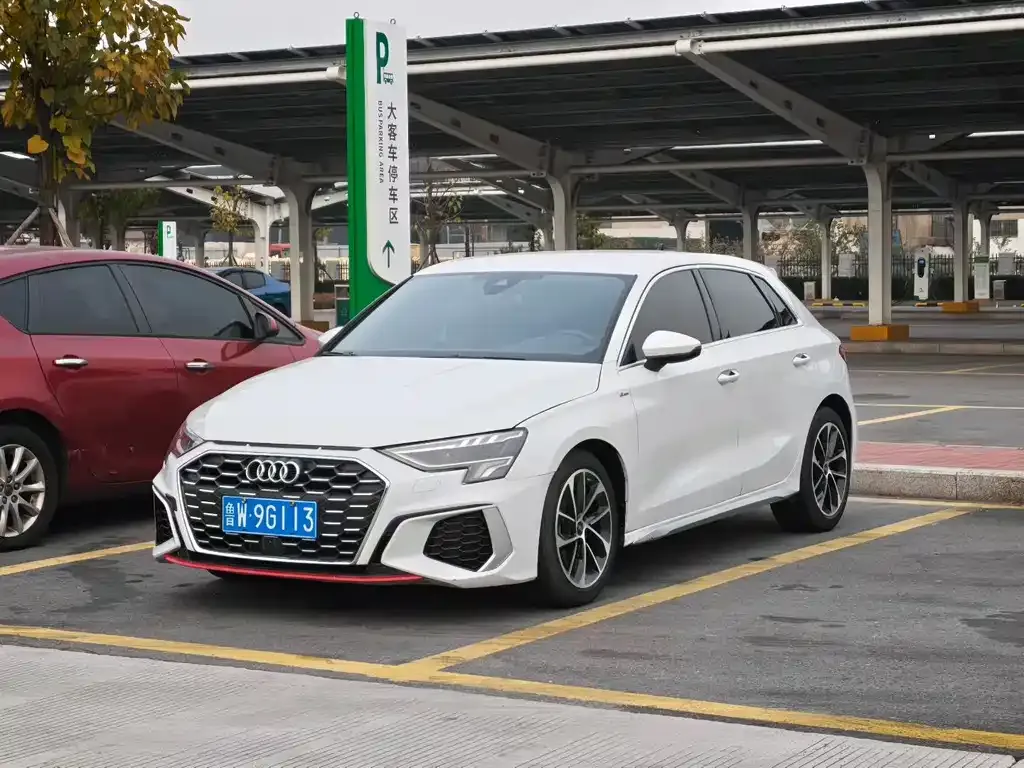 Audi A3 2023 из CN, фото 7