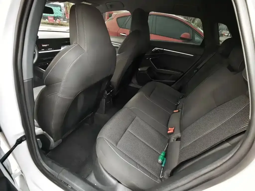 Audi A3 2023 из CN, фото 8