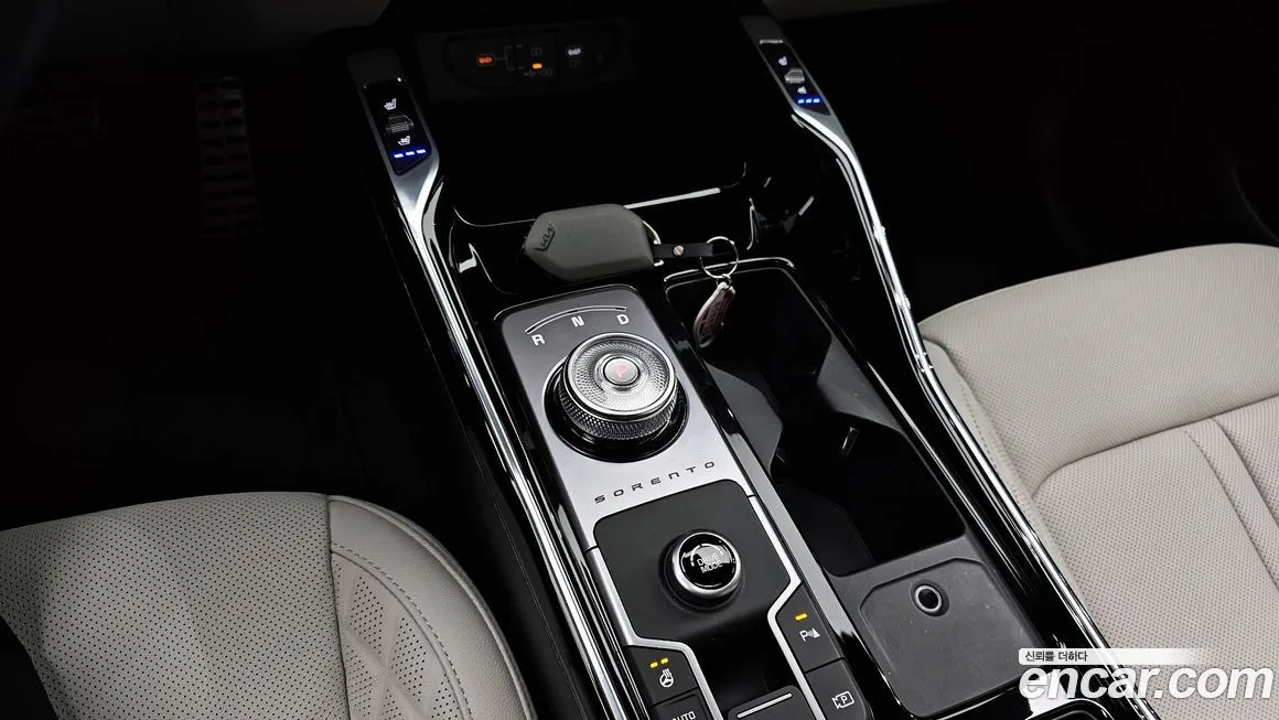 Kia Sorento — фото 9