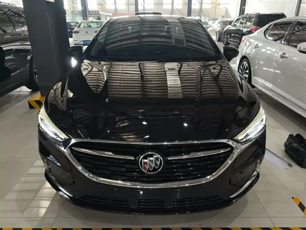 Buick LaCrosse 2023 из CN, фото 3
