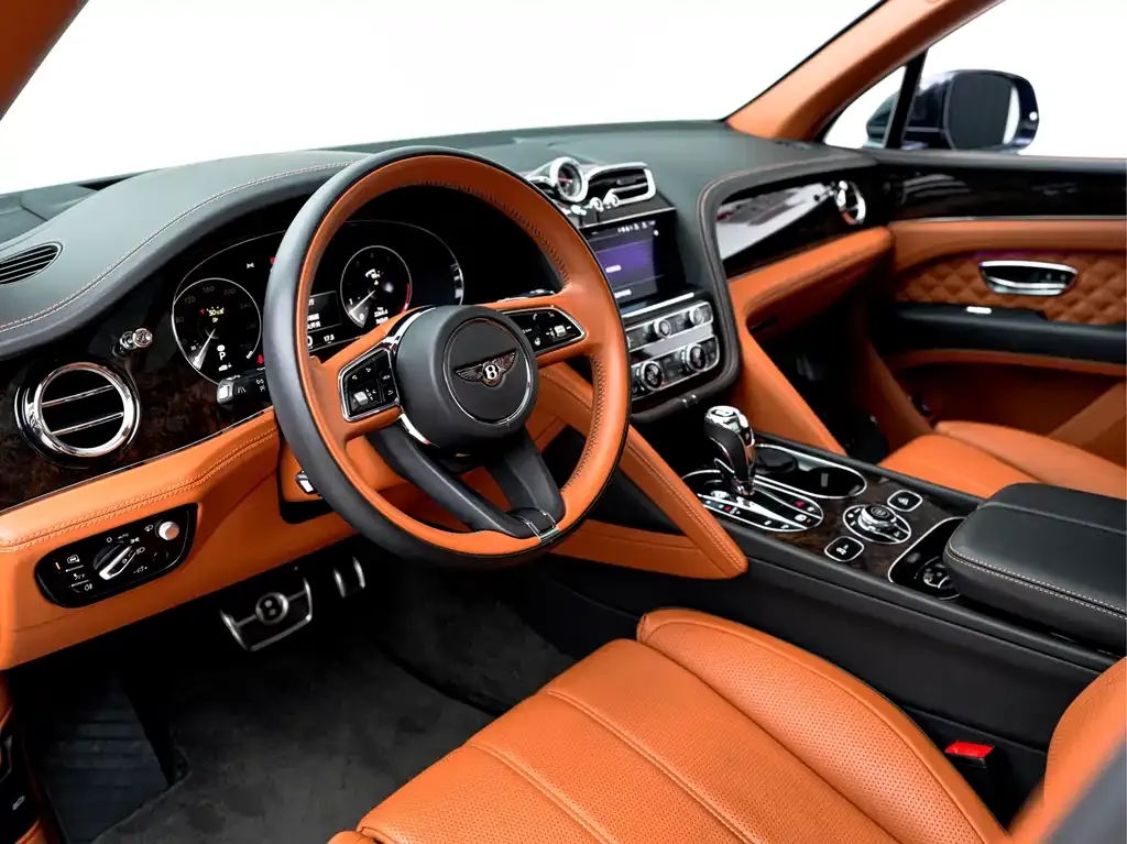 Bentley Bentayga 2021 из CN, фото 10