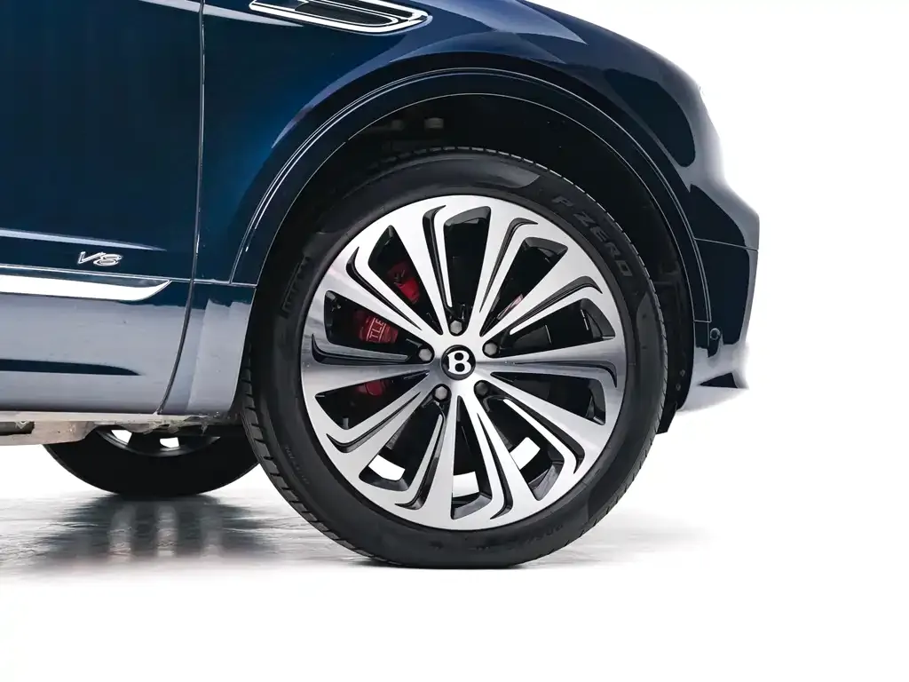 Bentley Bentayga 2021 из CN, фото 3