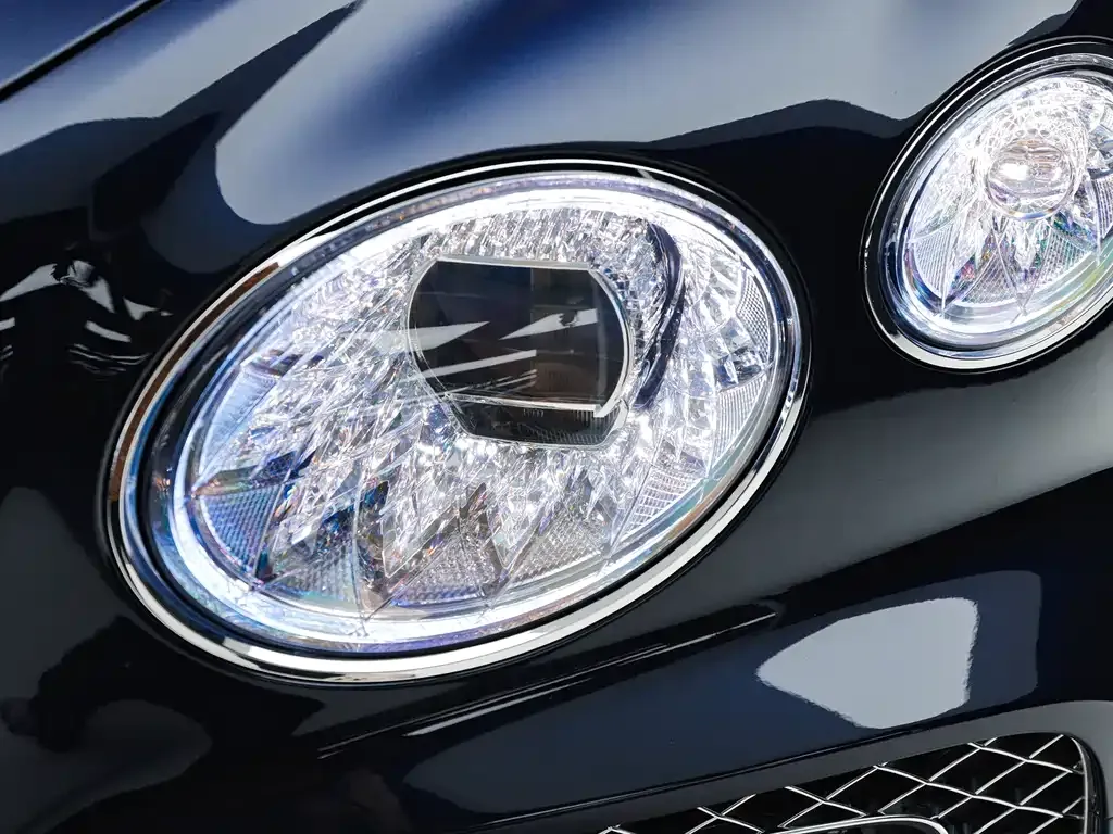 Bentley Bentayga 2021 из CN, фото 7
