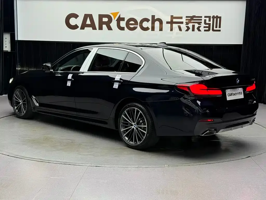 BMW 5 Series 2023 из CN, фото 5