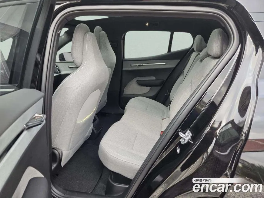 Volvo EX30 2024 из KR, фото 10
