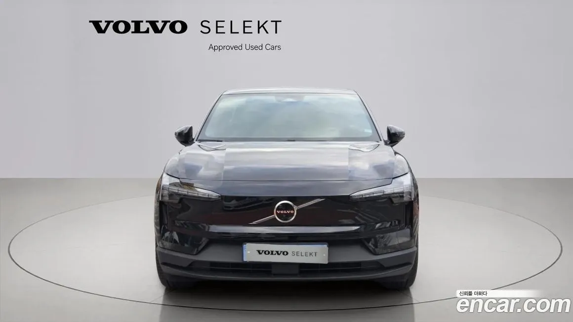 Volvo EX30 2024 из KR, фото 2