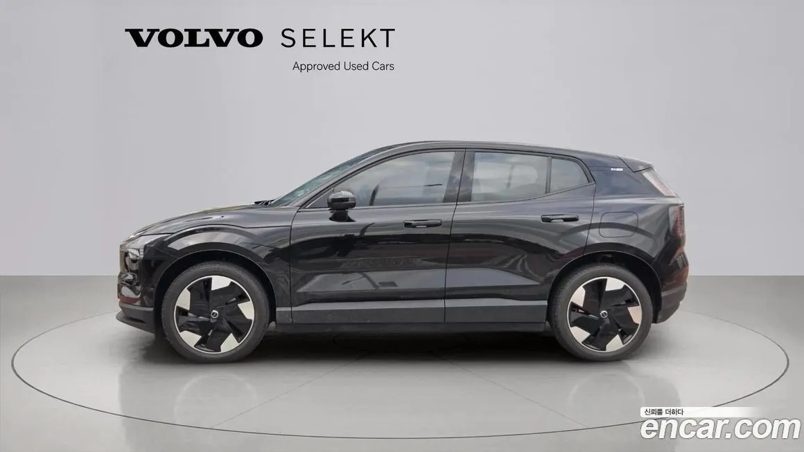 Volvo EX30 2024 из KR, фото 3