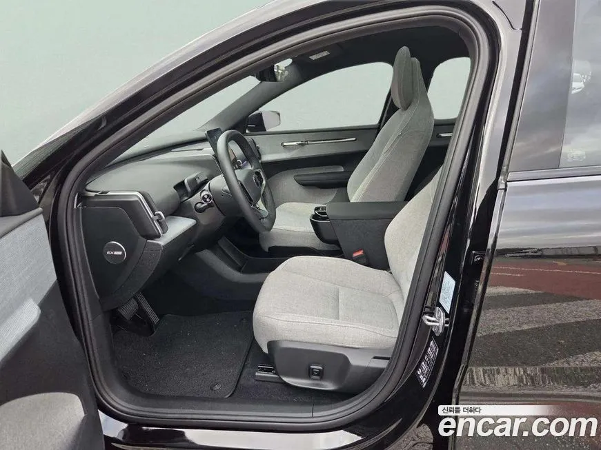 Volvo EX30 2024 из KR, фото 9