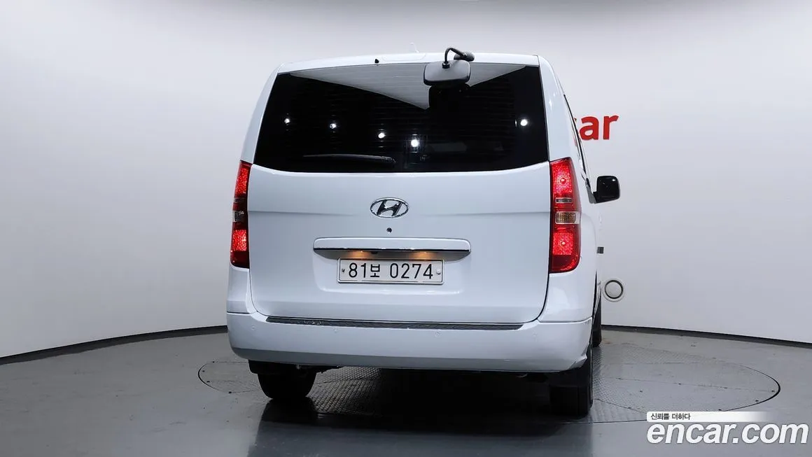 Hyundai Starex — фото 4