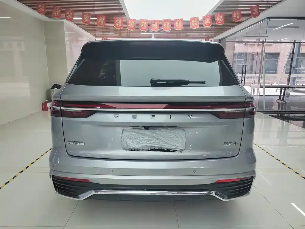 Geely Xingyue L — фото 10