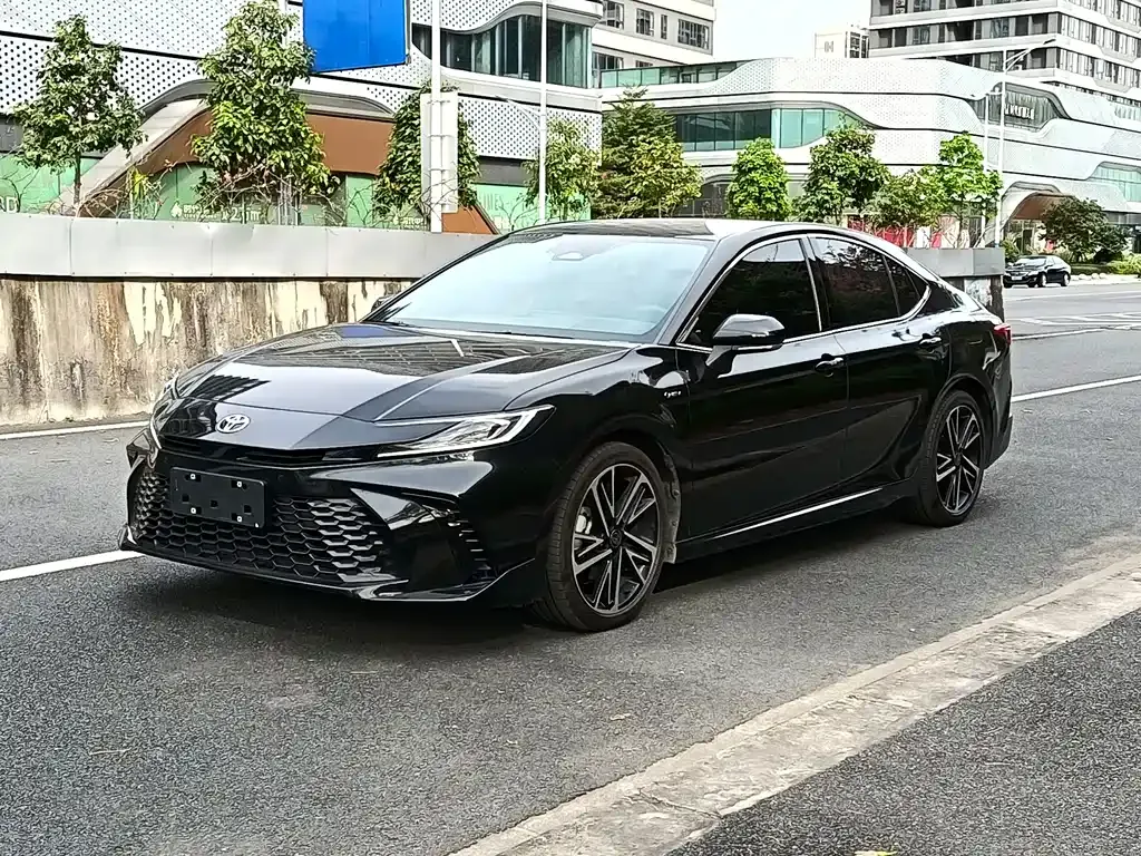 Toyota Camry 2024 из CN, фото 1