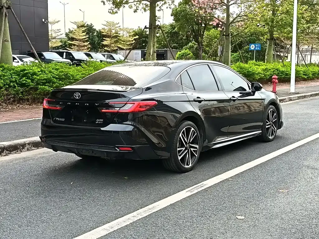 Toyota Camry 2024 из CN, фото 3